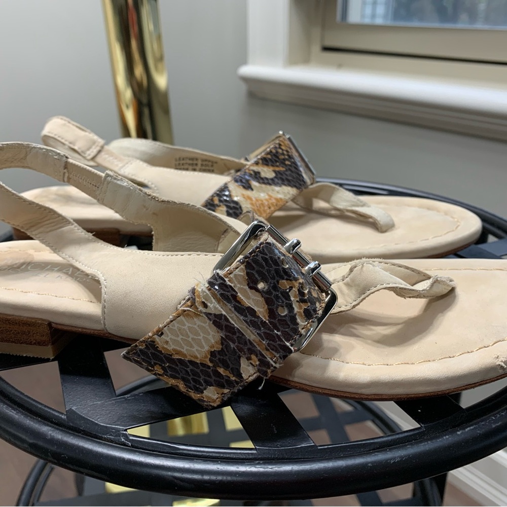 sandals - Picture 2 of 4